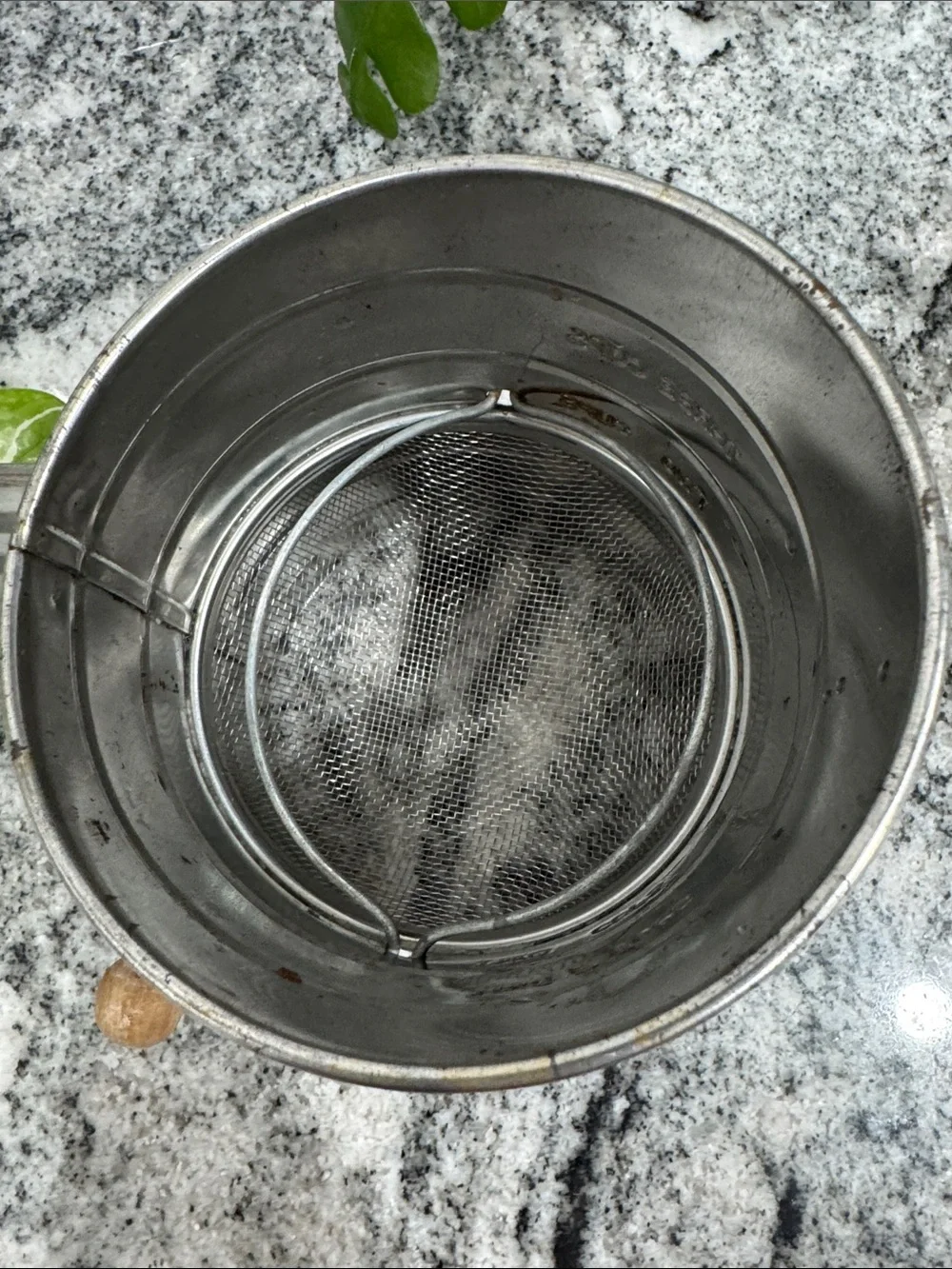 Vintage Stainless Steel Flour Sifter | 3-Cup Capacity with Wooden Knob Crank